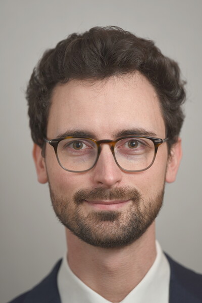 Dr. Konstantin Bob